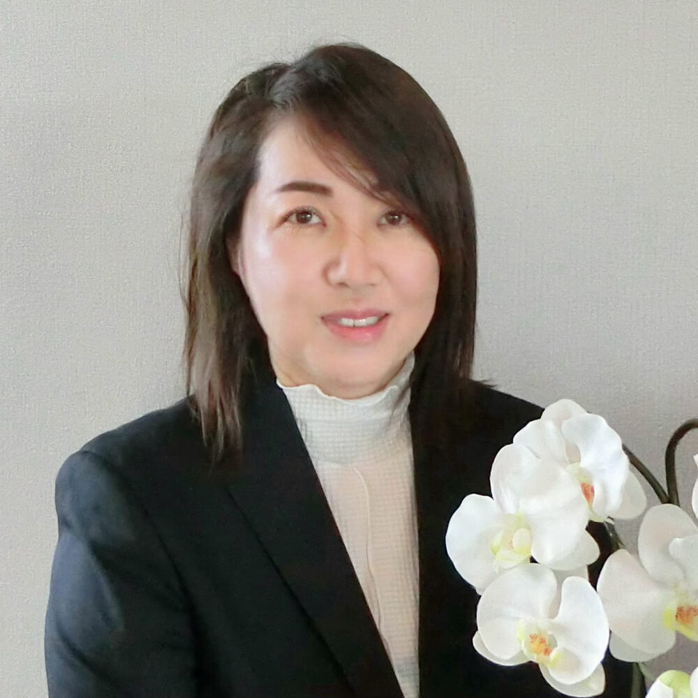 星出かおり社長